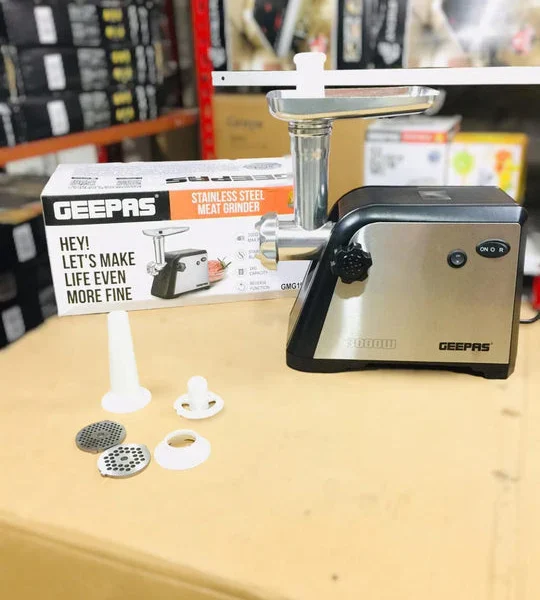 GEEPAS Stainless Steel Meat Grinder 1910 ( 2 Year warranty)